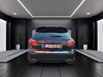 Porsche Cayenne - 3