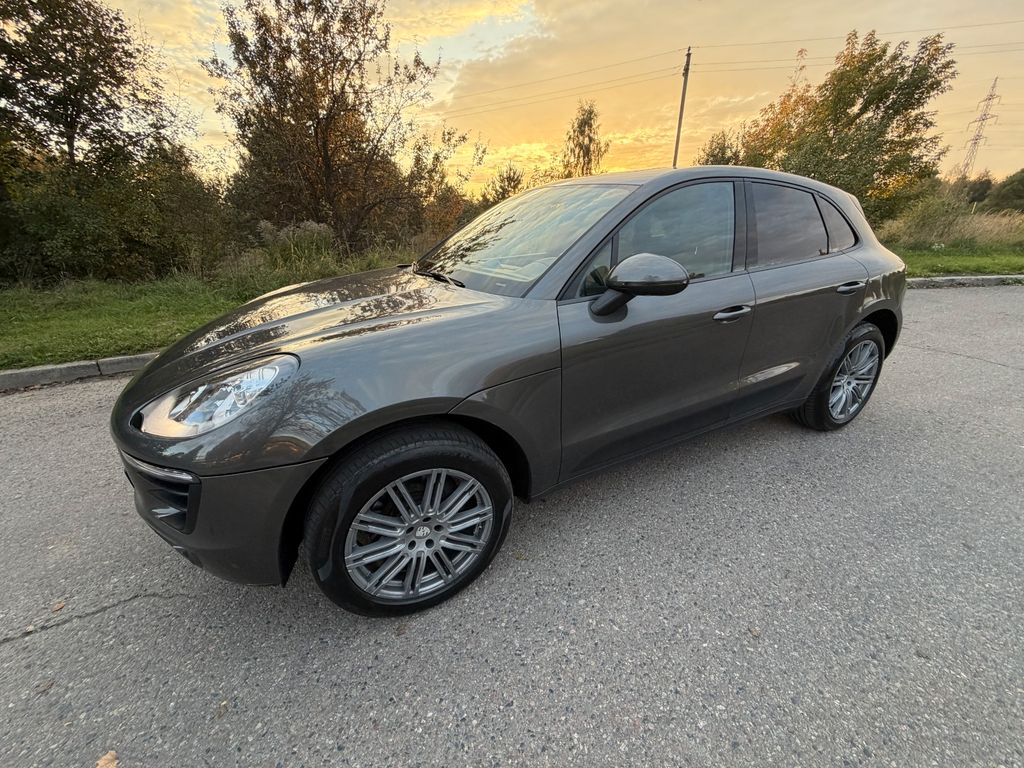 Image of Porsche Macan