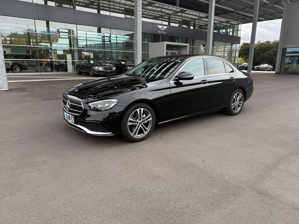 Image of Mercedes-Benz E 220