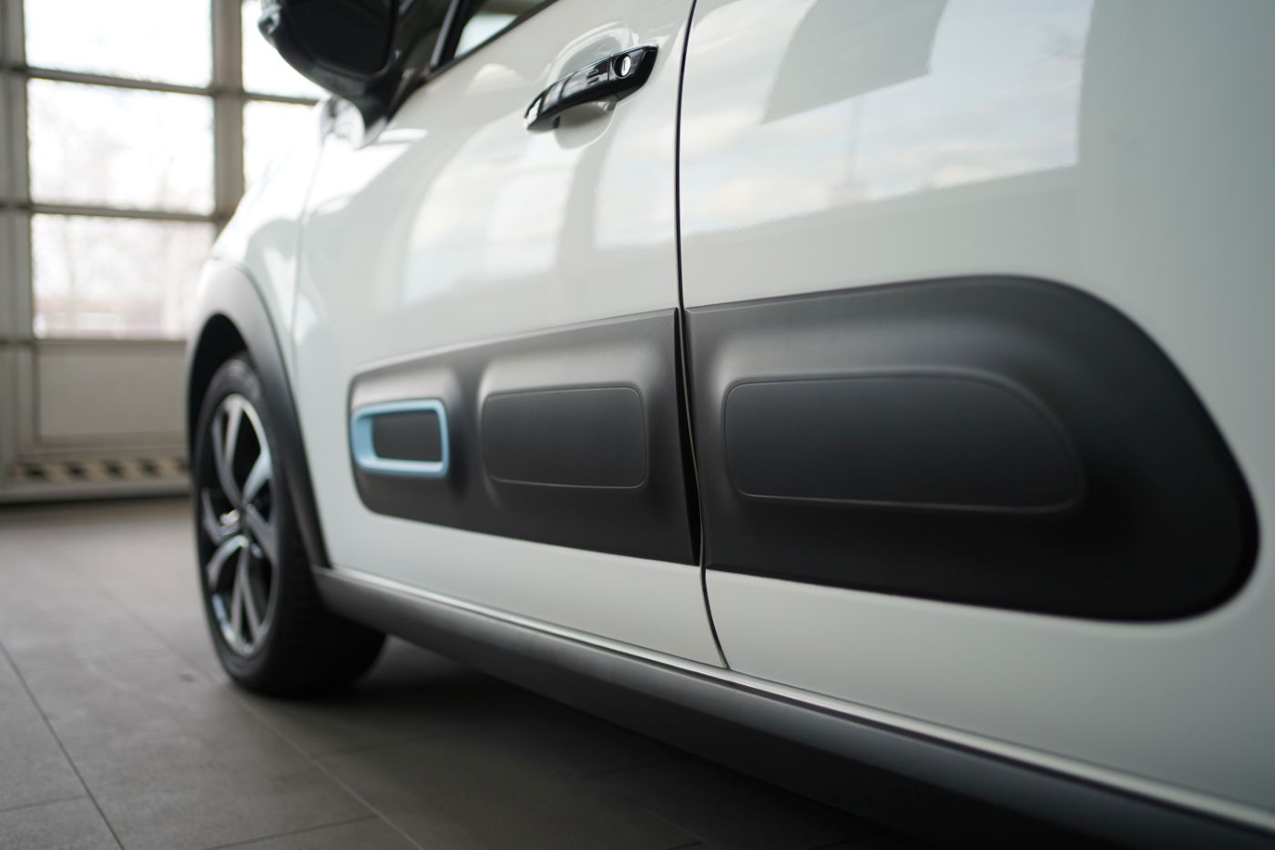 Fahrzeugabbildung Citroën C3 PureTech 110 EAT6 Elle Automatik Sitzheizung