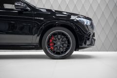 GLE 63 AMG COUPE BLACK / BLACK CARBON