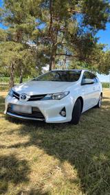 Toyota Auris 1.8 Hybrid - Toyota Auris Gebrauchtwagen in München