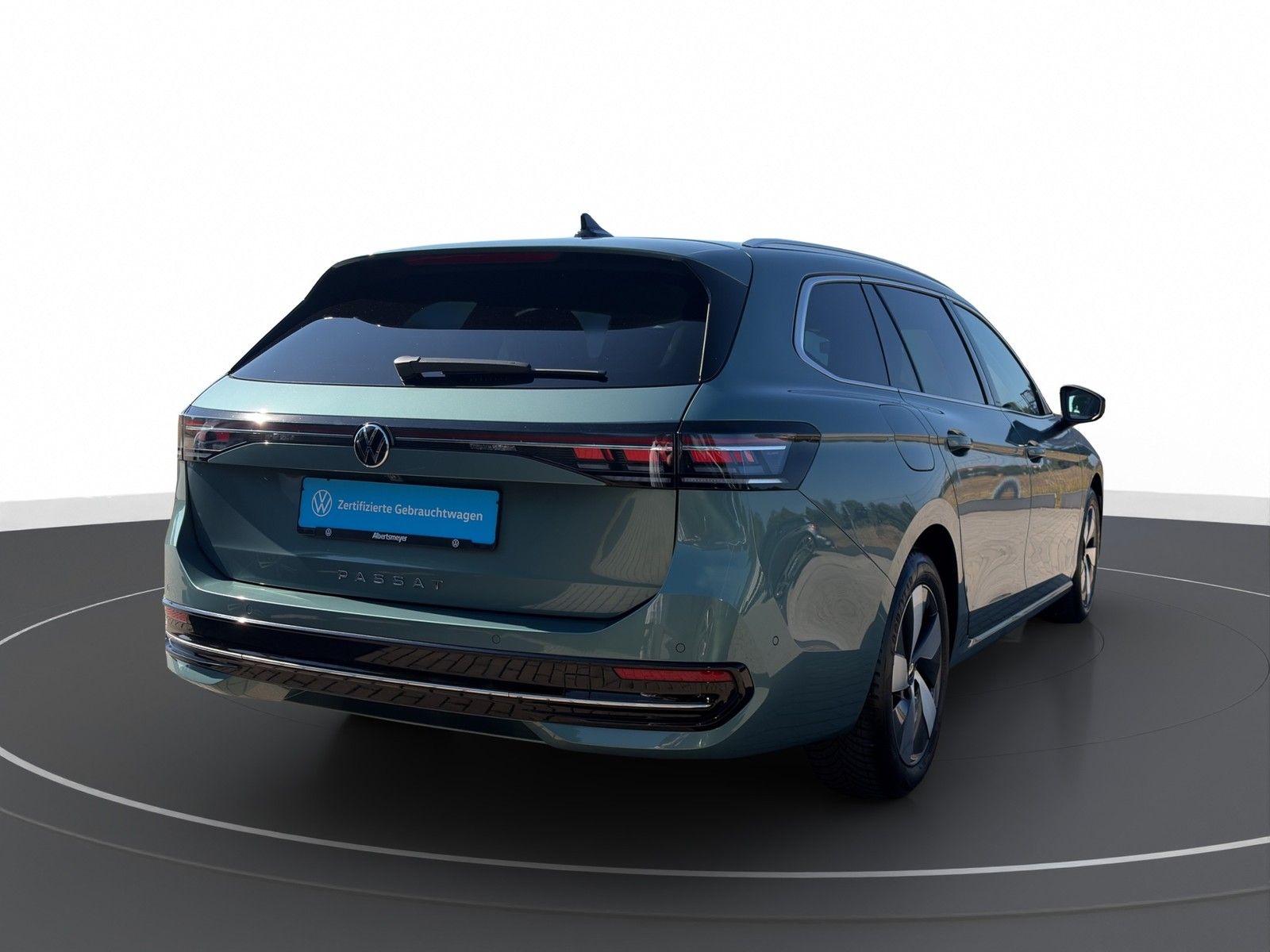 Volkswagen Passat Variant 2.0 TDI Elegance DSG AHK NAVI LM foto 4