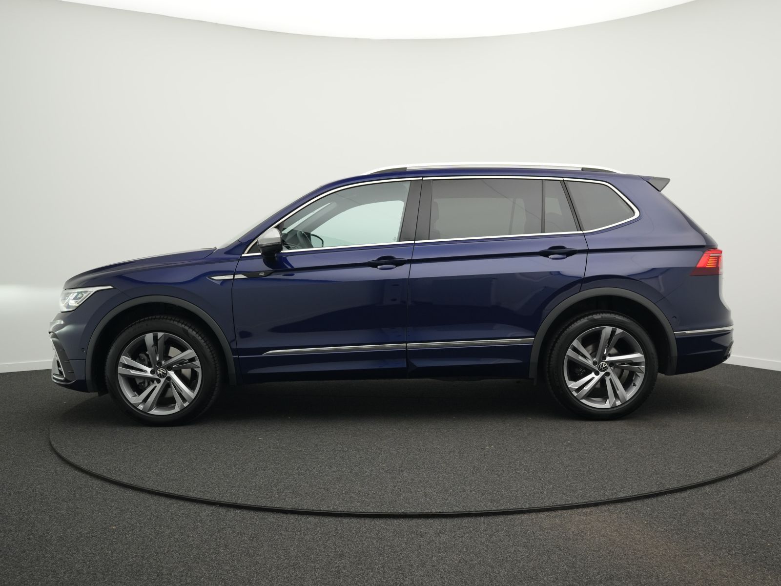 Volkswagen Tiguan Allspace R-Line 2.0 TSI 4motion DSG AHK foto 11