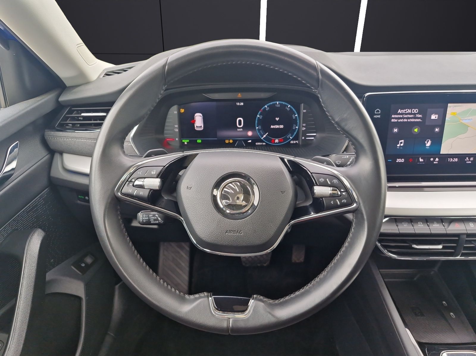 Fahrzeugabbildung SKODA Octavia Combi Style iV 1.4 TSI DSG AHZ ACC LED P