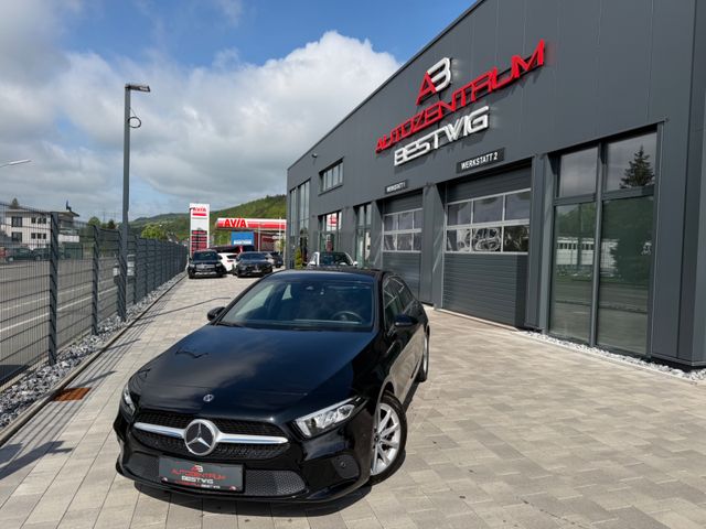 MERCEDES-BENZ A 200 Progressive*KAMERA*ASISST*56TKM*SHZG*PDC