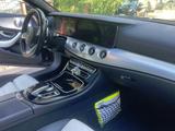 Mercedes-Benz E 400 4MATIC 9 Gang Autom. - 360°, Panorama, AMG - Mercedes-Benz E 400 in Berlin