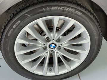 Fahrzeugabbildung BMW 540i xD LuxuryLine ACC Kamera HUD DAB HiFi Alarm