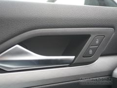 VW Golf VIII Life 1.5 TSI Bluetooth Navi LED Klima