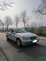 Mercedes-Benz Mercedes W203 C220 - gebrauchte Mercedes-Benz C 220 aus dem Jahr 2001