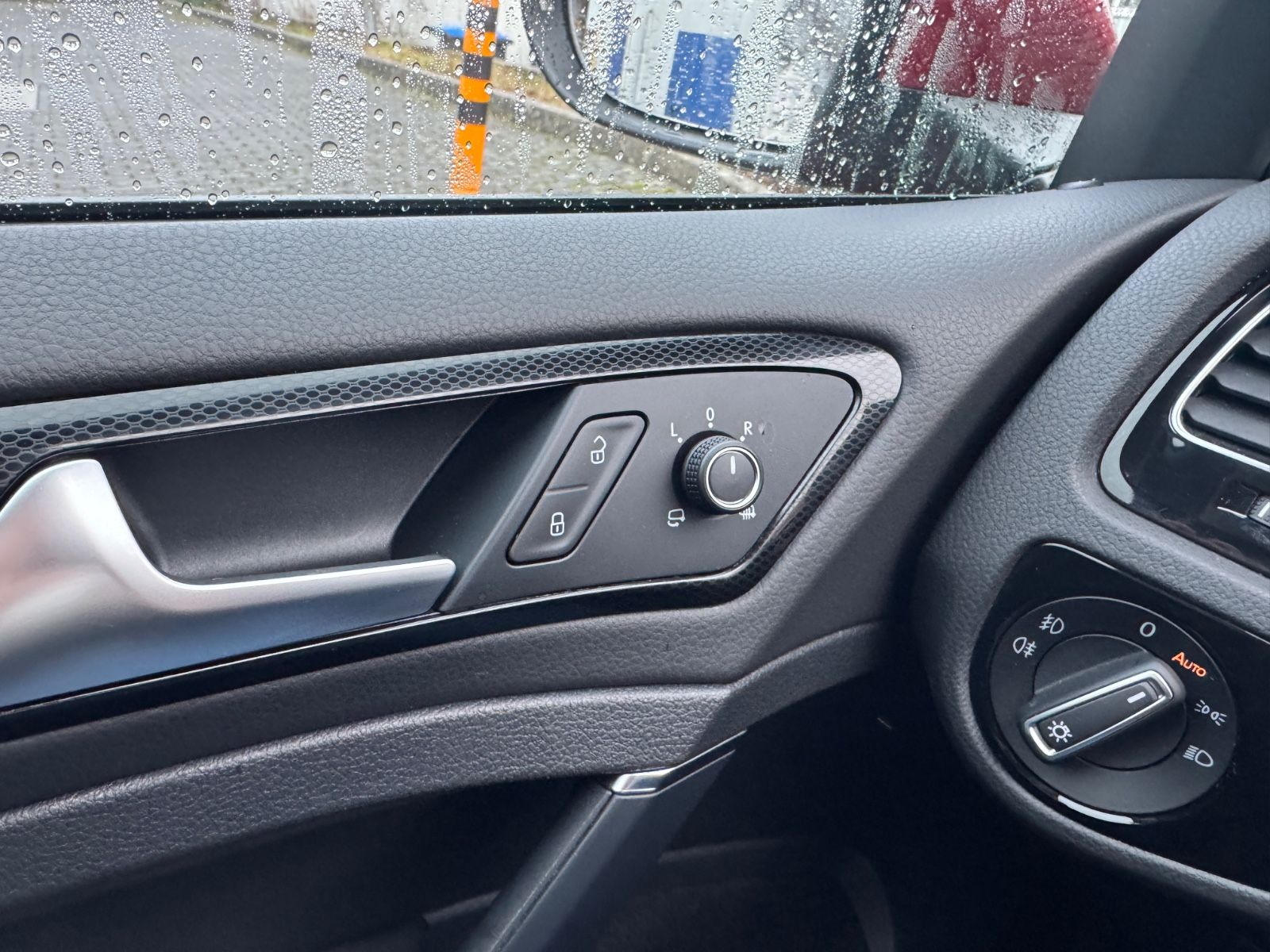 Fahrzeugabbildung Volkswagen Golf VII Lim. Highline BMT Leder+Bluetooth+Xenon