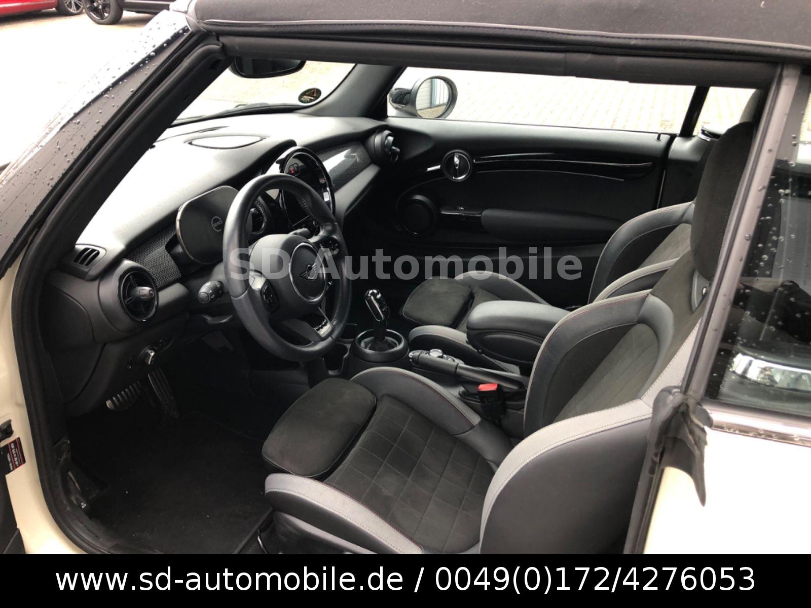 MINI Cabrio Cooper S John Cooper Works Trim