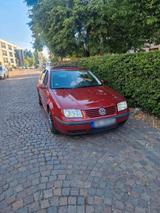 Volkswagen Bora 1,6 Benziner 101 PS - gebrauchte VW Bora aus dem Jahr 1999