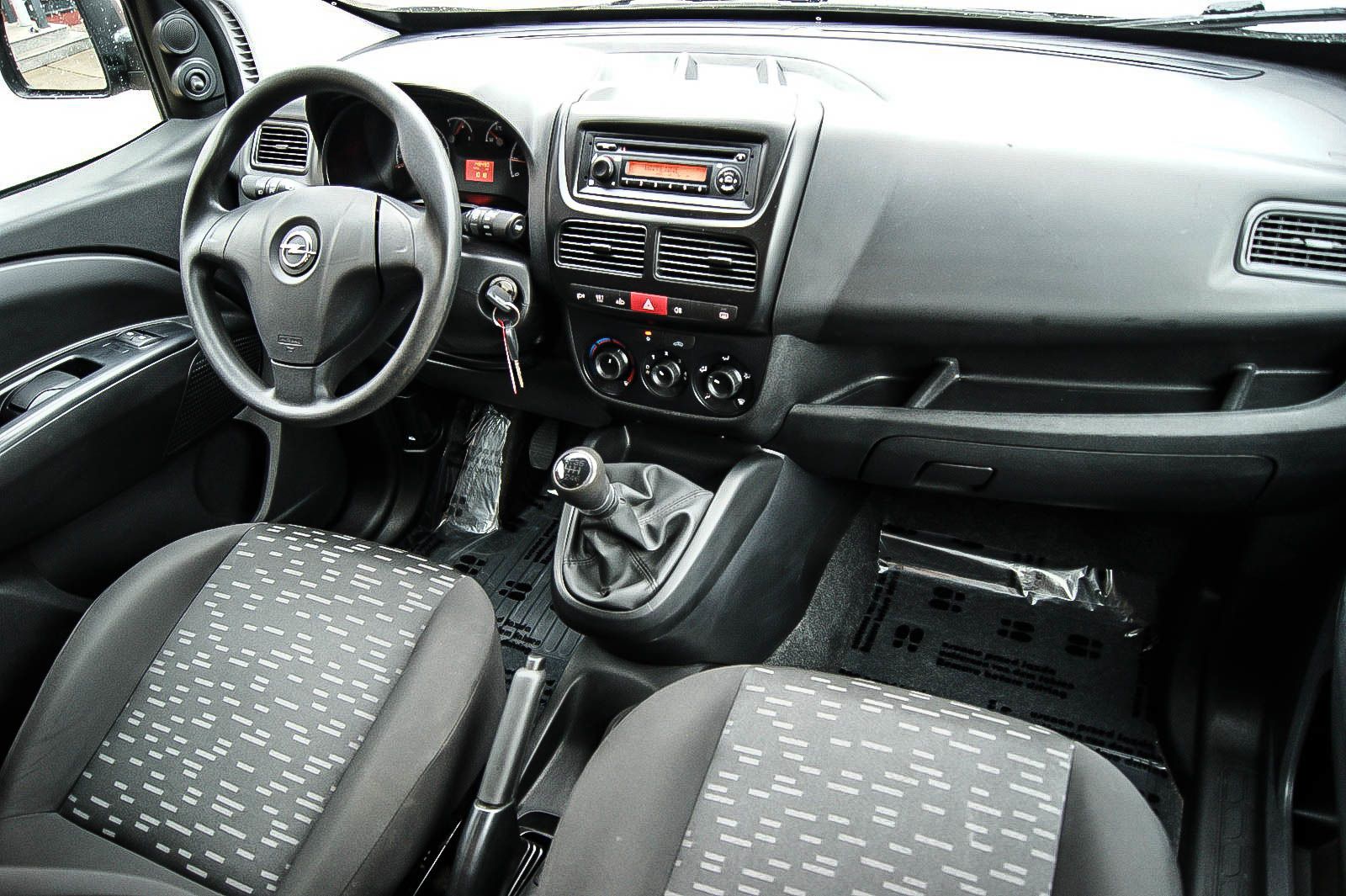 Fahrzeugabbildung Opel Combo D Selection L1H1 5-SITZE SCHIEBETÜREN 1.HD