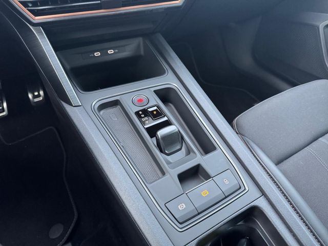 Leon 2.0 TSI VZ LED Navi ACC Sitzh. Kamera 19''