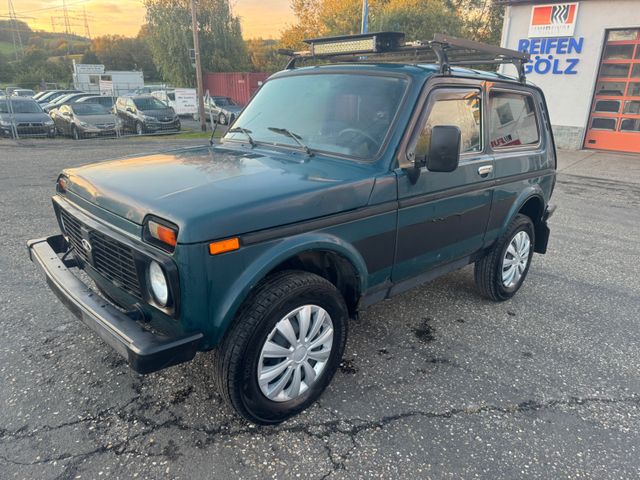 Lada Niva Only