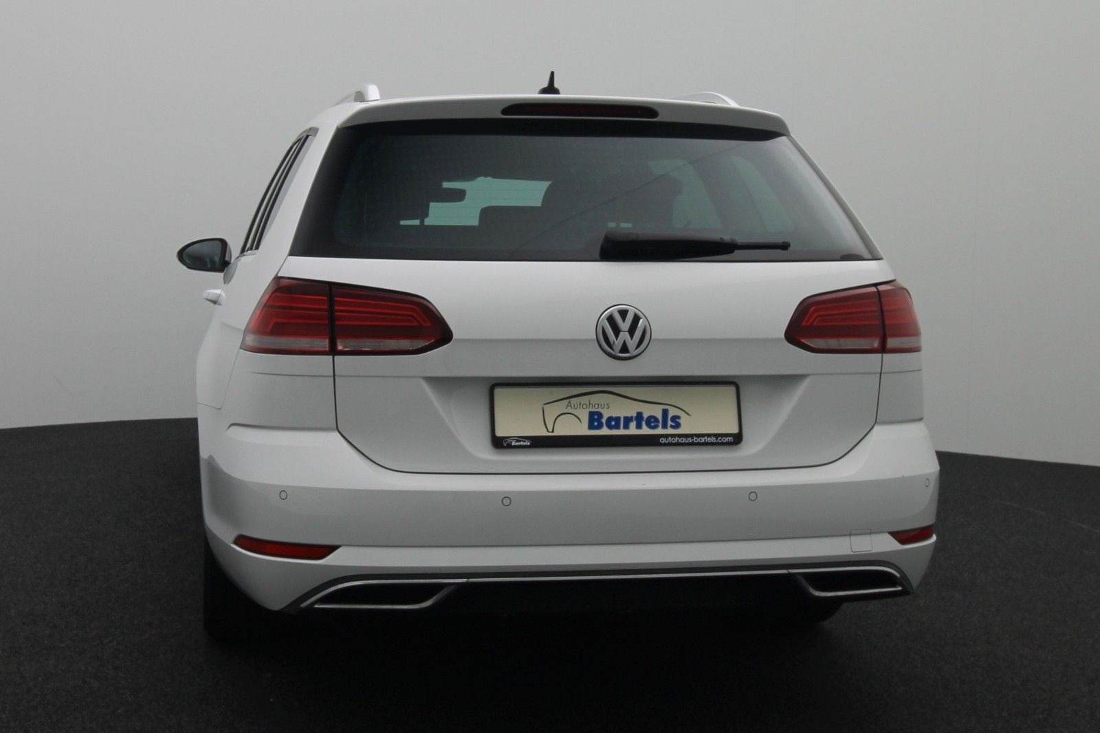 Fahrzeugabbildung Volkswagen Golf VII Variant 1.5 DSG Highline