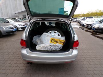 Volkswagen Golf - 8