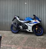 Suzuki GSX-R125 - SUZUKI GSX R 125