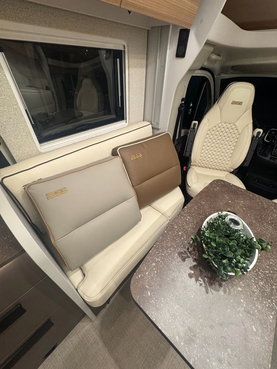 Fahrzeugabbildung Bürstner B66 TD 732 SONDERMODELL-AUTOMATIK!