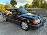 Mercedes-Benz Mercedes w124 1993 220E M111 H-Ken - Mercedes-Benz 220 in Frankfurt (Main)