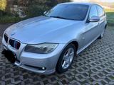 BMW 318 3er Diesel 318d DPF Aut. Edition Sport Tüv N - BMW 318 aus 2010: 318d
