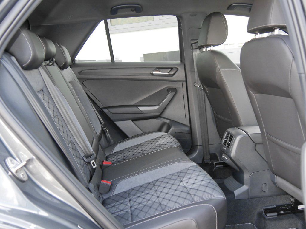 Fahrzeugabbildung Volkswagen T-Roc R-Line 2.0 TDI DSG AHK Standheizung