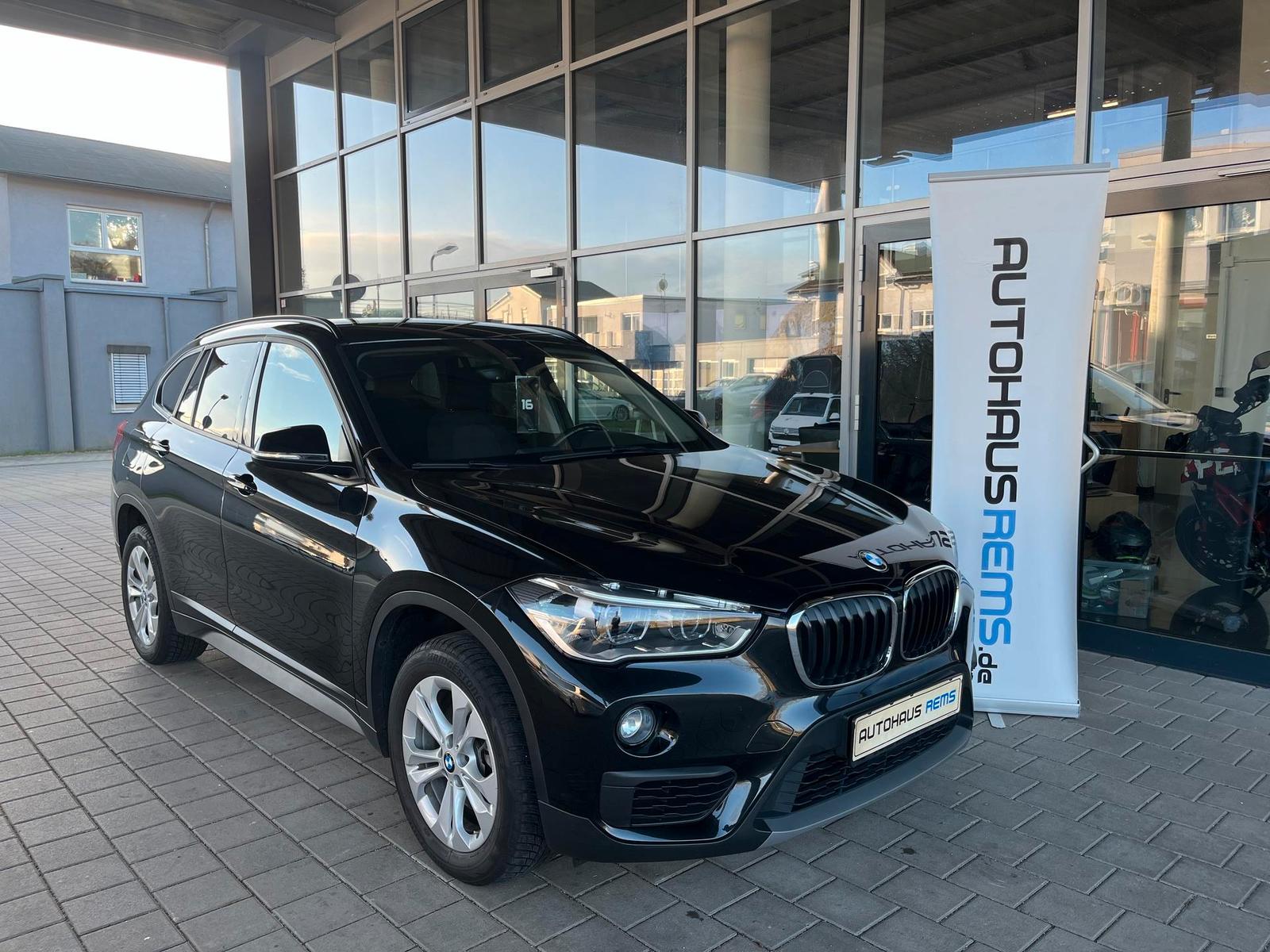 BMW X1 Klimaauto, Park Distance Control, Navi
