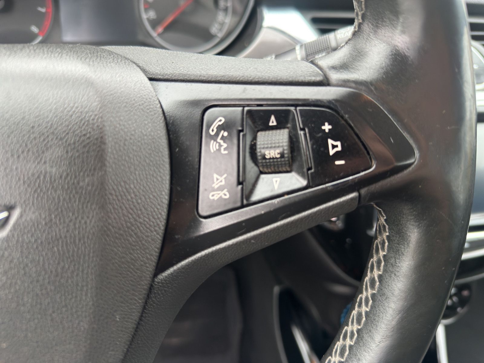 Fahrzeugabbildung Opel Corsa E Innovation ecoFlex TEMPOMAT SHZ LHZ