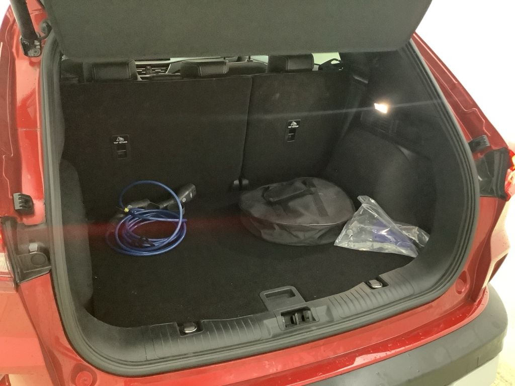 Fahrzeugabbildung Ford Kuga Plug-In Hybrid Active X HUD AHK Navi B&O
