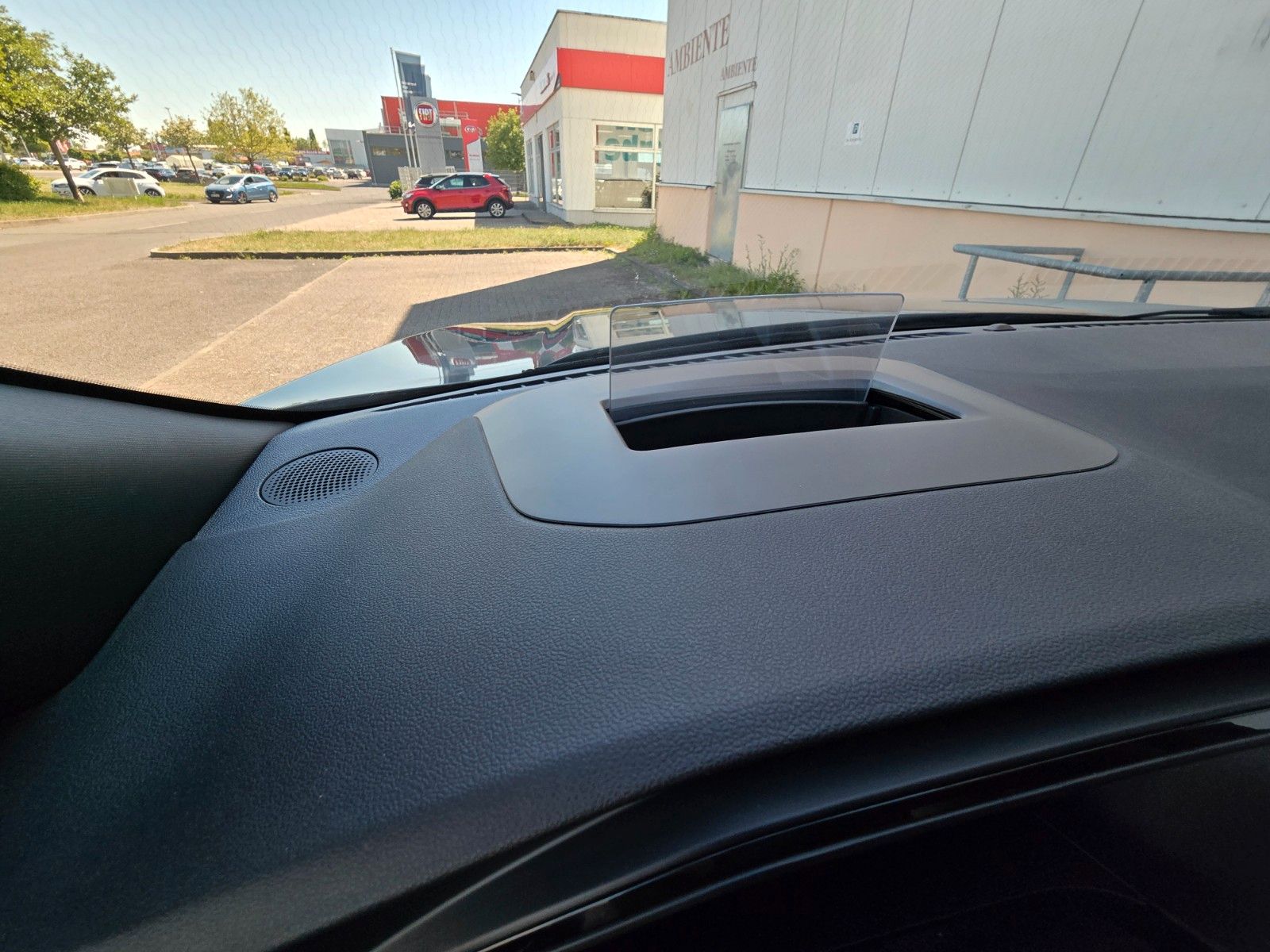Fahrzeugabbildung Ford Kuga Plug-In Hybrid 2,5 ST-Line Navi Kamera