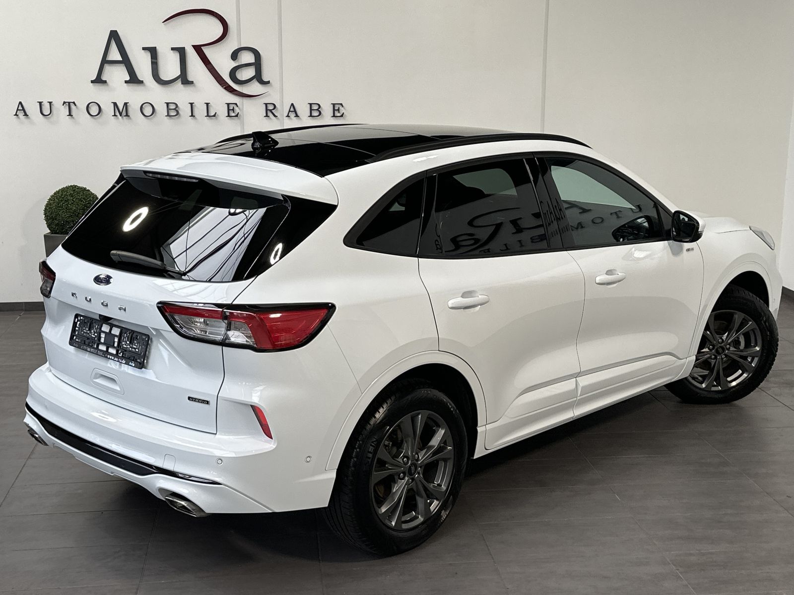 Fahrzeugabbildung Ford Kuga 2.5 Plug-In Hybrid ST-Line NAV+LED+PANORAMA