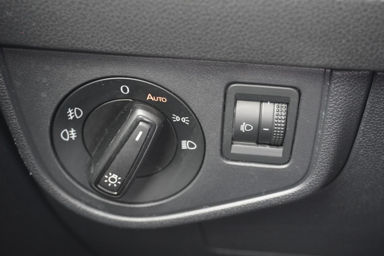 Volkswagen Taigo 1.0 TSI LED Navi Sitzheizung, миниатюра 16