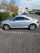 Audi TT Coupe 1.8T 132 kW - - Audi TT in Bonn