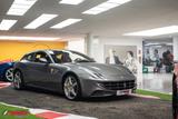 Ferrari FF *VERSATILE V12 4-SEATER SHOOTING BRAKE* - Ferrari mit Hybrid-Antrieb