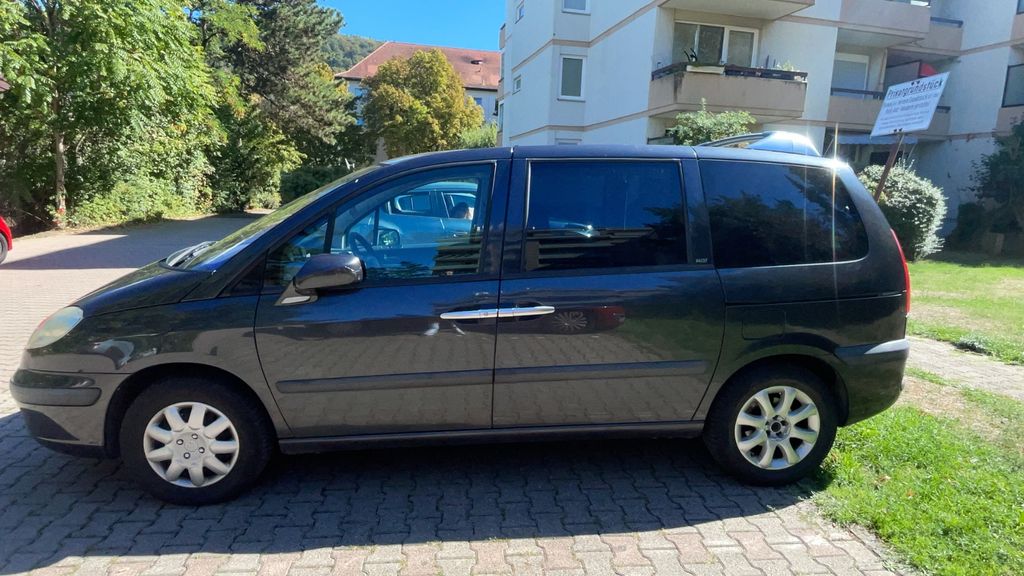 Peugeot 807