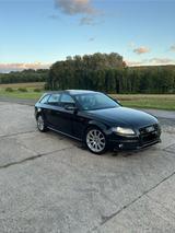 Audi A4 B8 2.0 TFSI (155Kw) Quattro S line Avant - Audi A4 aus 2011: Line