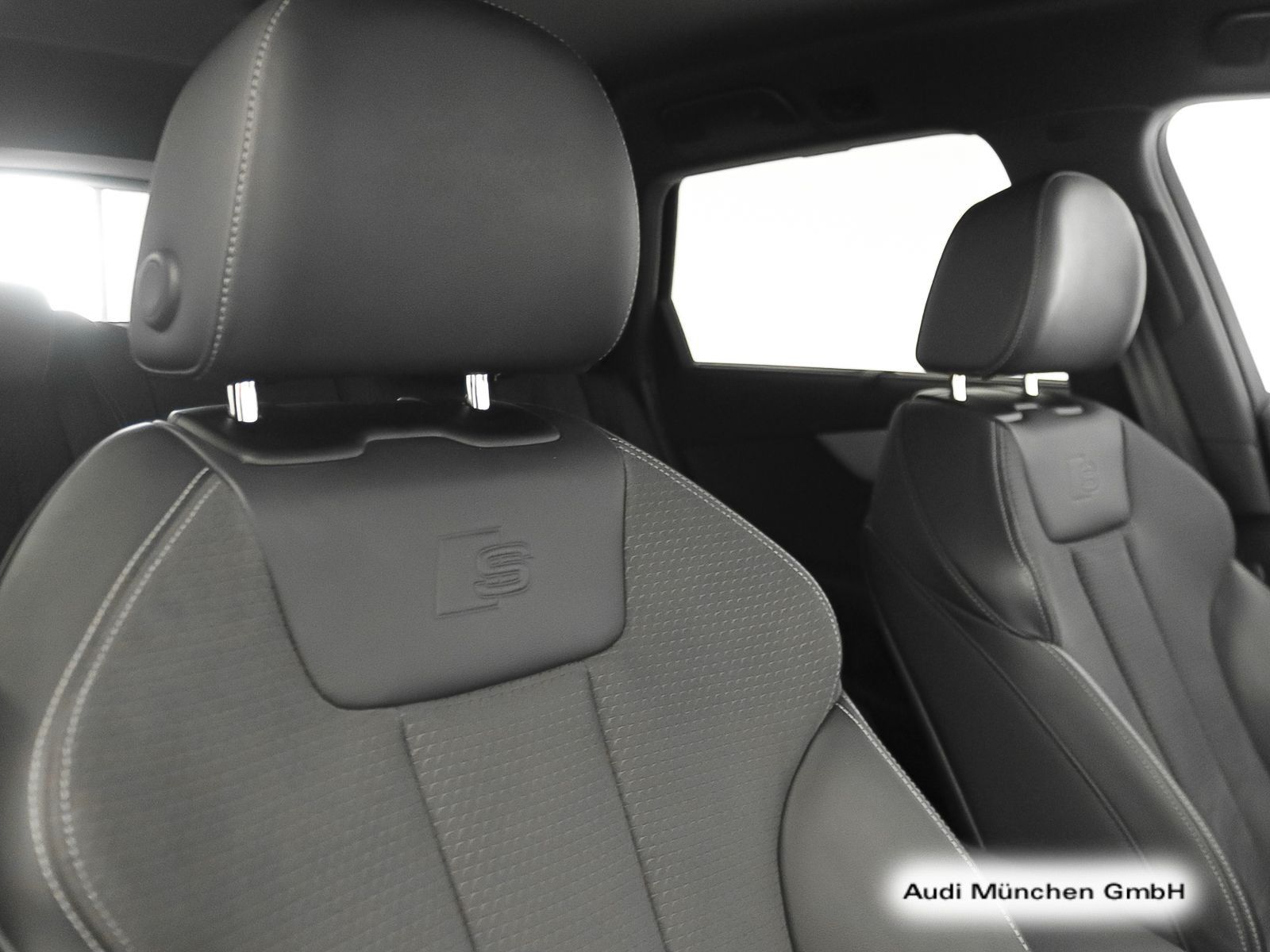 Audi A4 - Bild 14