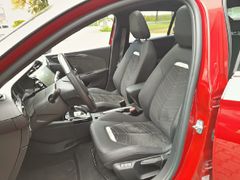 Fahrzeugabbildung Opel Corsa F e Ultimate Panorama Park&Go Alcantara