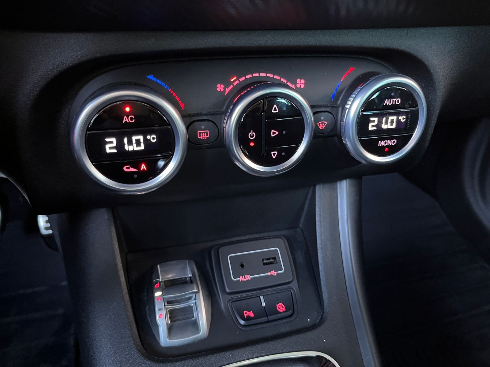 Fahrzeugabbildung Alfa Romeo Giulietta Sprint PDC NAVI ALU