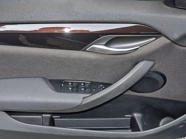 BMW X1 20d sDrive*Facelift*Klima*PDC*SHZ*Teilleder*