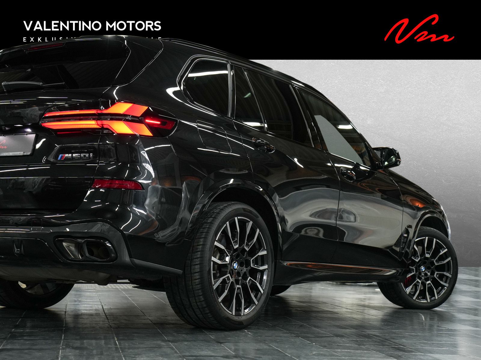 Fahrzeugabbildung BMW X5 M60i - M-SportPro|Sitzklima+Massage|IAL|21"