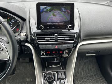 Mitsubishi Eclipse Cross 2.4 MIVEC PHEV BASIS KAMERA CARPLA