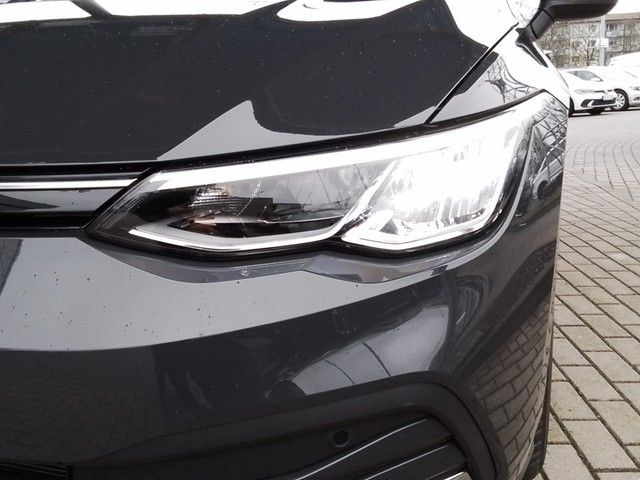 Fahrzeugabbildung Volkswagen Golf VIII TSI Move LED Navi SHZ AID RFK
