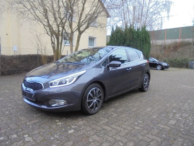 Kia Ceed Spirit 1.6,Aurom.,Navi,Kamera,Klima,TÜV n.