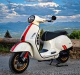 Vespa GTS300 Super Racing Sixties - VESPA SI