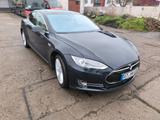 Tesla Model S P85D free Supercharger SC01 - Tesla Model S: P85