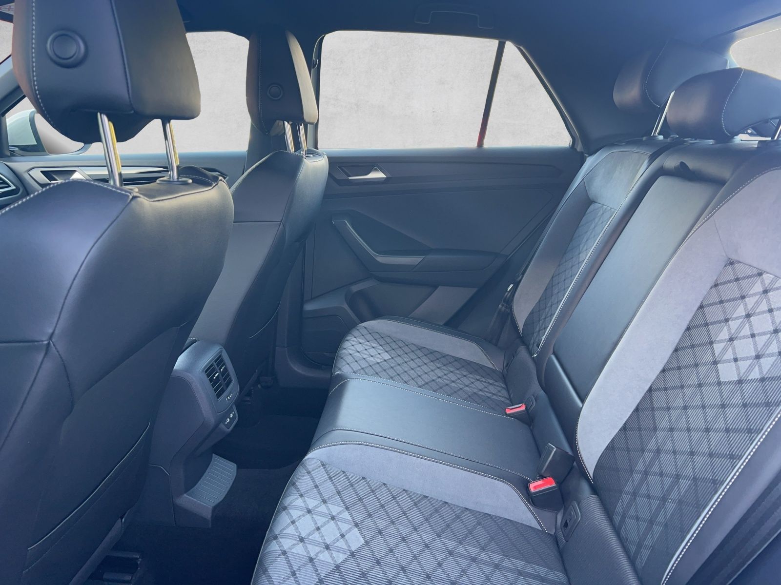 Volkswagen T-Roc - Bild 32