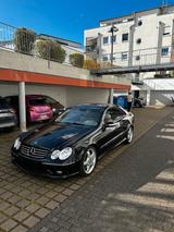Mercedes-Benz Mercedes Benz CLK 500 AMG Paket - Mercedes-Benz CLK 500: Sportwagen