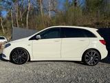 Mercedes-Benz B 180 Edition 1/AHK/R.KAMERA/TEMPO/SHZ/TEL/BT/ - : Leder, Kleinwagen